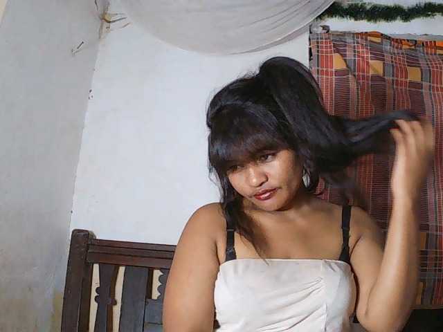 SydneiDollux live cam on BongaCams