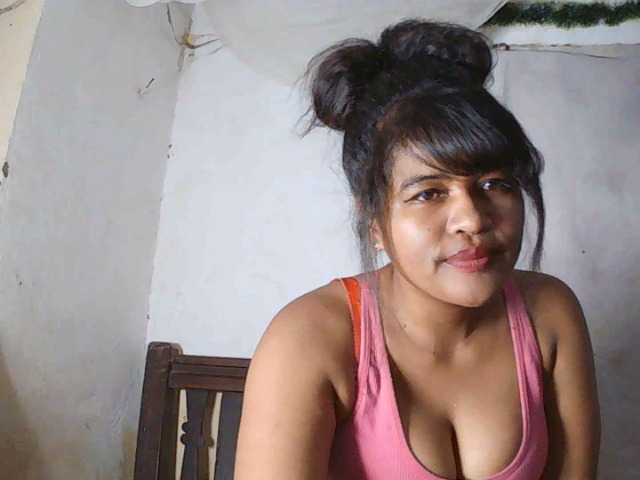 SydneiDollux live cam on BongaCams