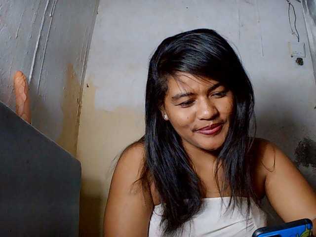 SydneiDollux live cam on BongaCams