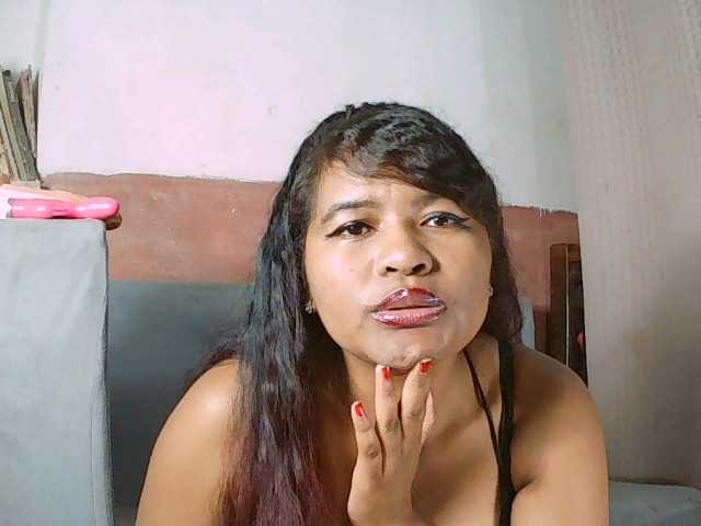 SydneiDollux live cam on BongaCams