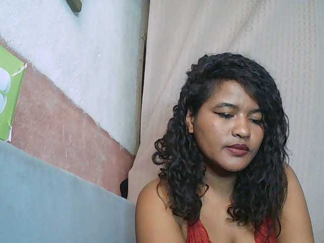 SydneiDollux live cam on BongaCams