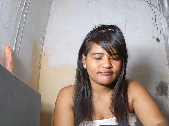 SydneiDollux live cam on BongaCams