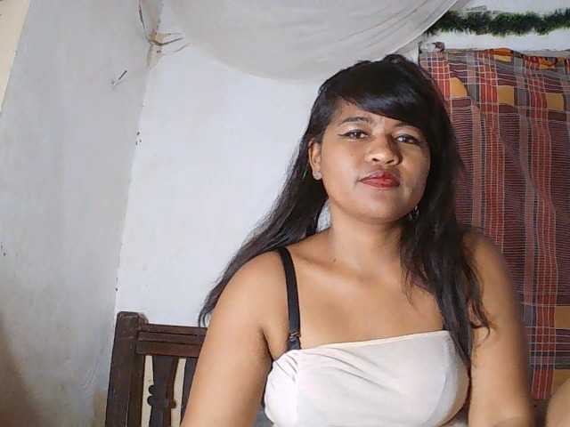 SydneiDollux live cam on BongaCams