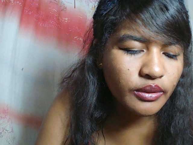 SydneiDollux live cam on BongaCams