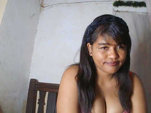 SydneiDollux live cam on BongaCams