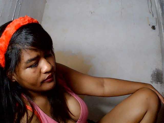 SydneiDollux live cam on BongaCams