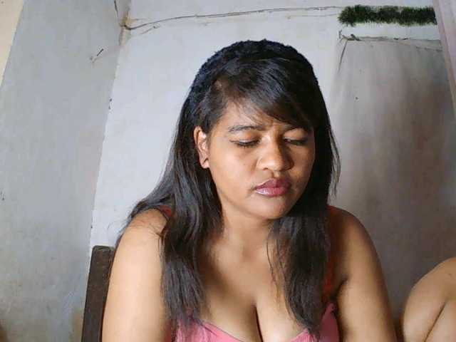 SydneiDollux live cam on BongaCams