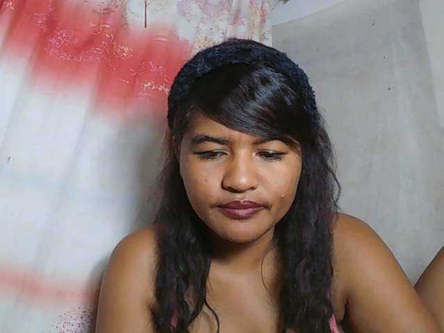 SydneiDollux live cam on BongaCams