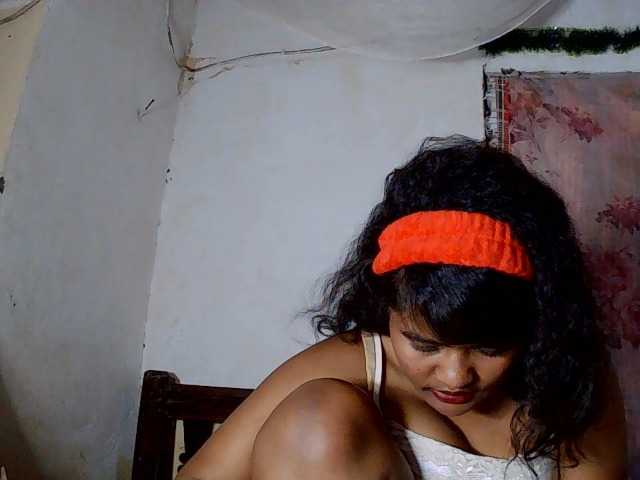SydneiDollux live cam on BongaCams