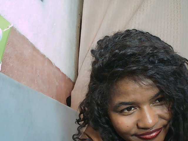 SydneiDollux live cam on BongaCams