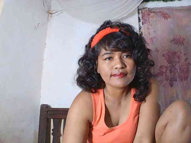 SydneiDollux Live Webcam on BongaCams