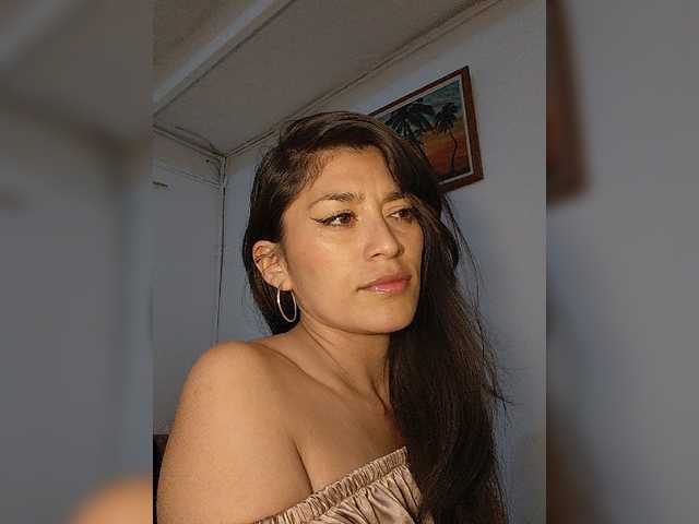 Linda-Tease live cam on BongaCams