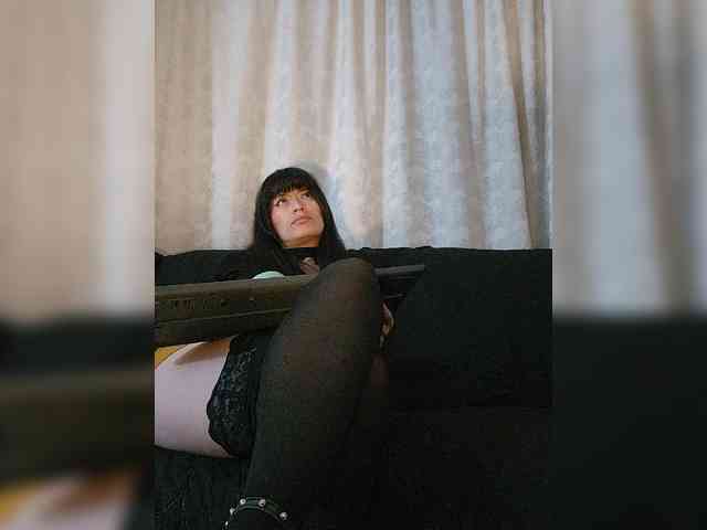 Linda-Tease Linda-Tease