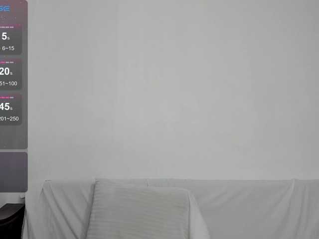 floomaliana's BongaCams show and profile