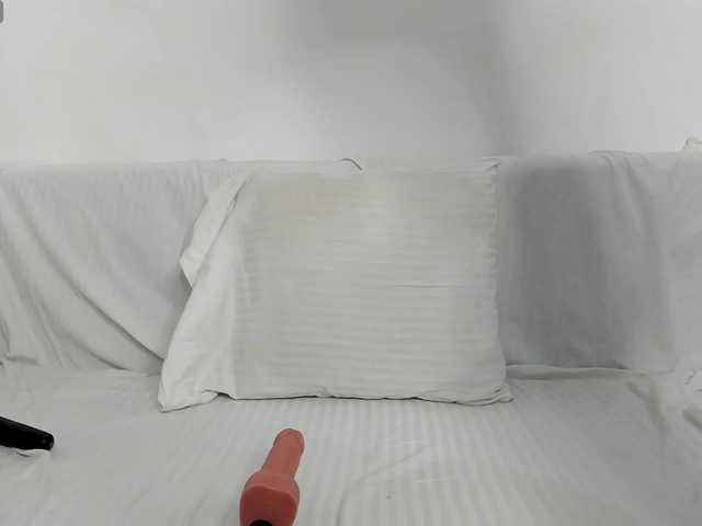 floomaliana's BongaCams show and profile