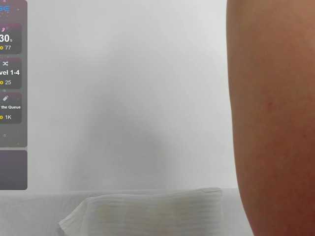 floomaliana's BongaCams show and profile