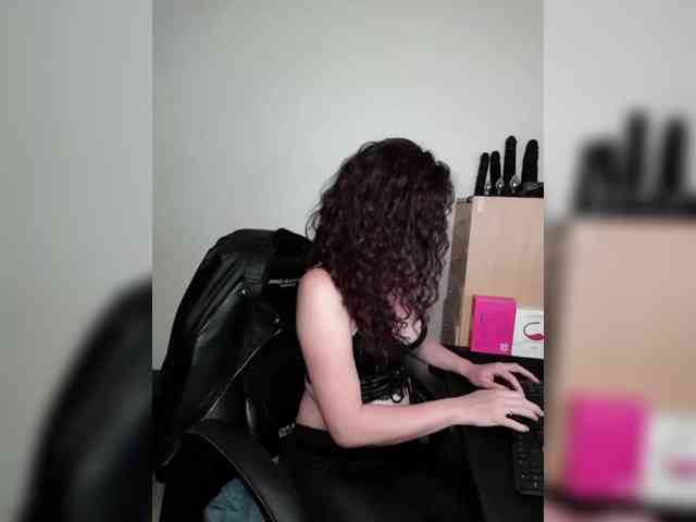 Nin-asexe webcam