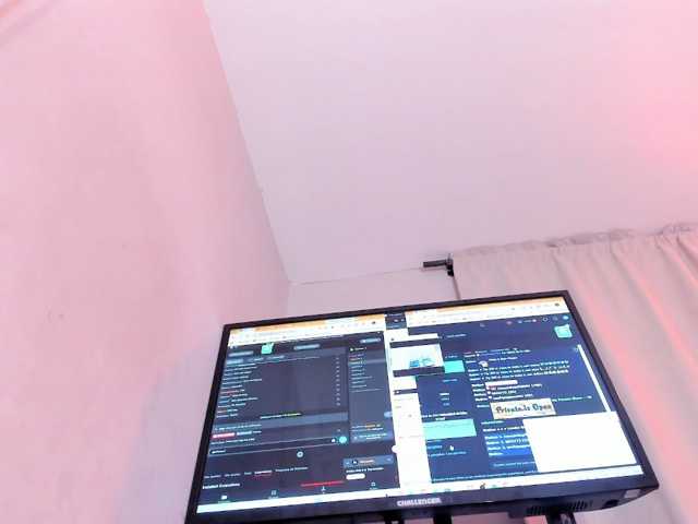 miia-smith97 live cam preview
