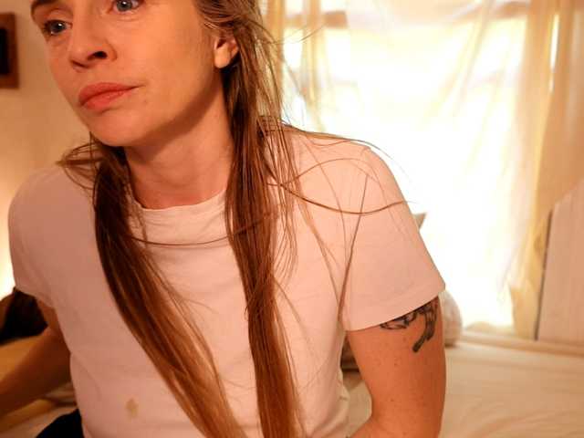 XxpixeyxX live cam on BongaCams