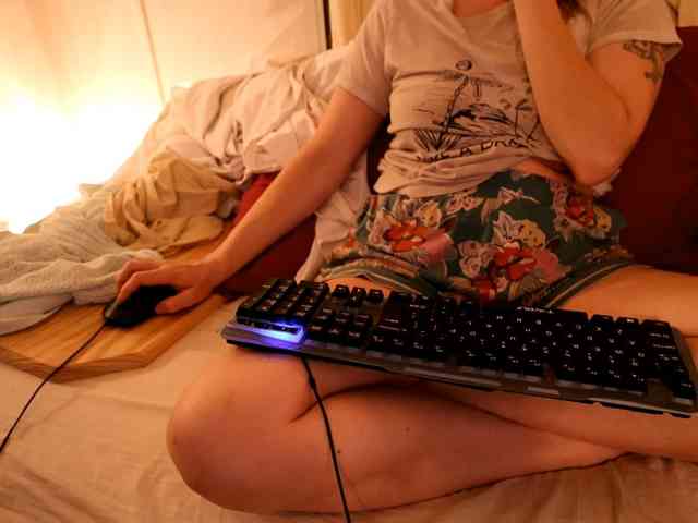 Xxpixeyxx's cam show statistics and live stream
