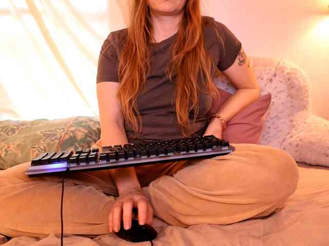 XxpixeyxX webcam