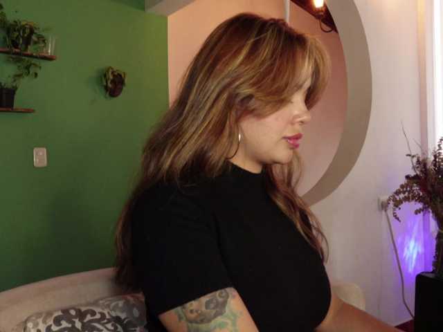 yandracelis live webcam show