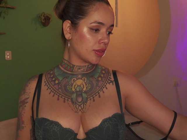 yandracelis live cam on BongaCams