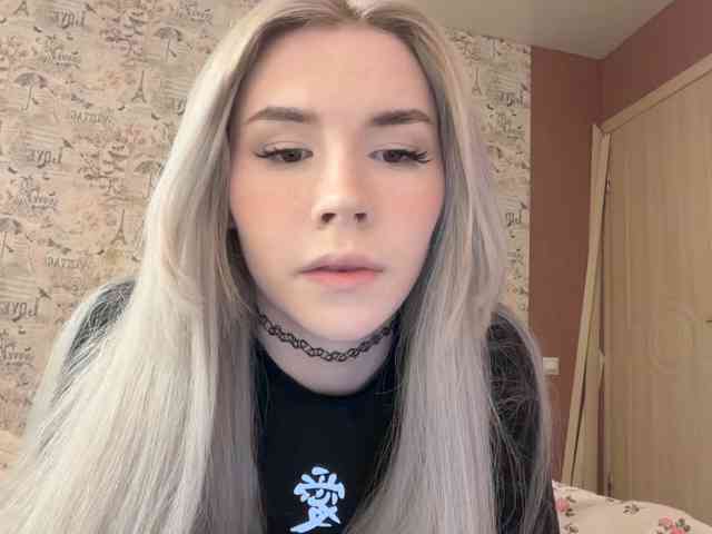 Yoursissydoll
