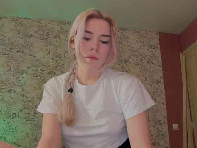 Yoursissydoll