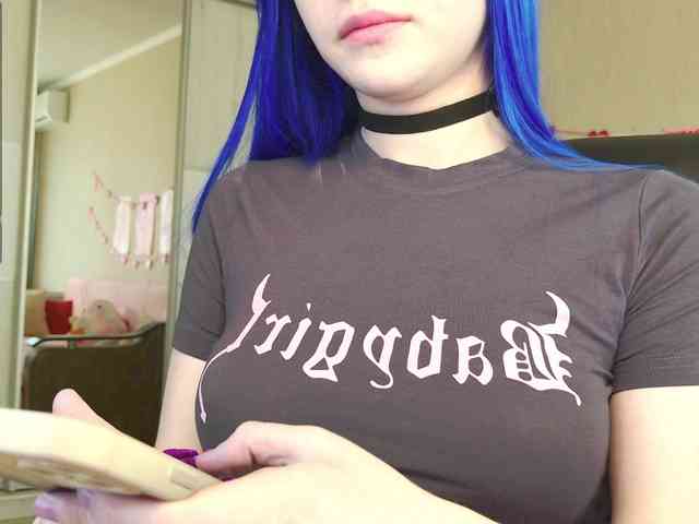 Yoursissydoll