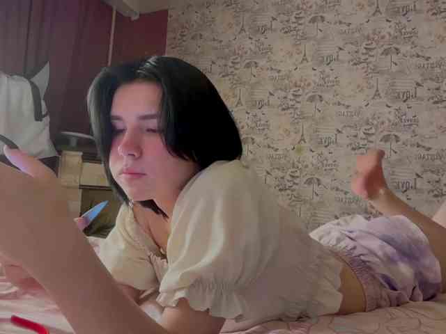 Yoursissydoll Sex Cam Show