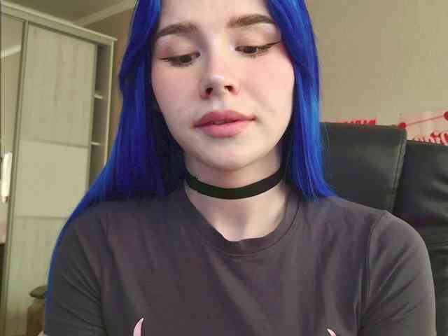 Yoursissydoll