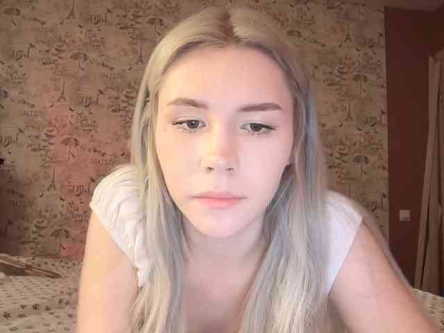 Yoursissydoll