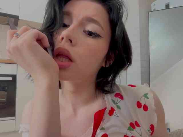 Yoursissydoll Sex Cam Show