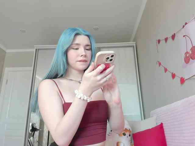 Yoursissydoll Live Webcam on BongaCams