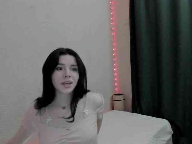 Yoursissydoll Live Webcam on BongaCams
