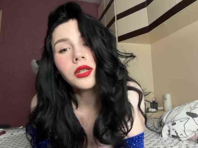 Yoursissydoll