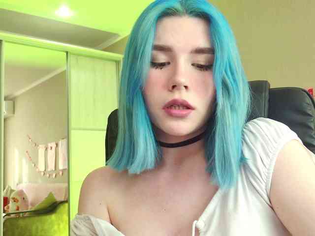 Yoursissydoll
