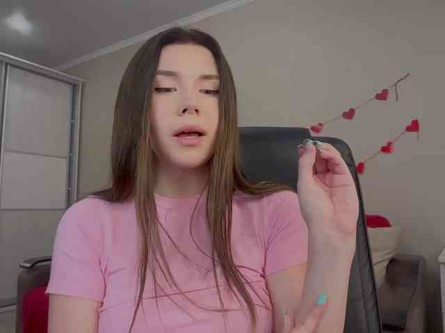 Yoursissydoll Live Webcam on BongaCams