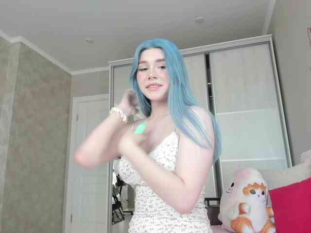 Yoursissydoll Live Webcam on BongaCams