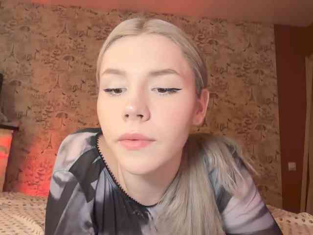 Yoursissydoll