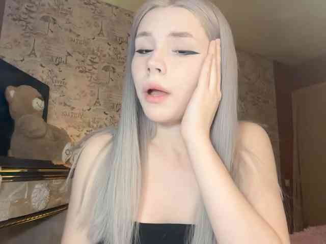 Yoursissydoll