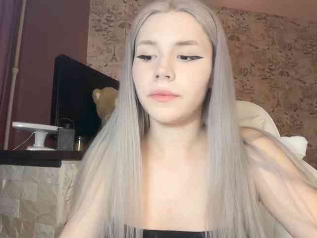 Yoursissydoll