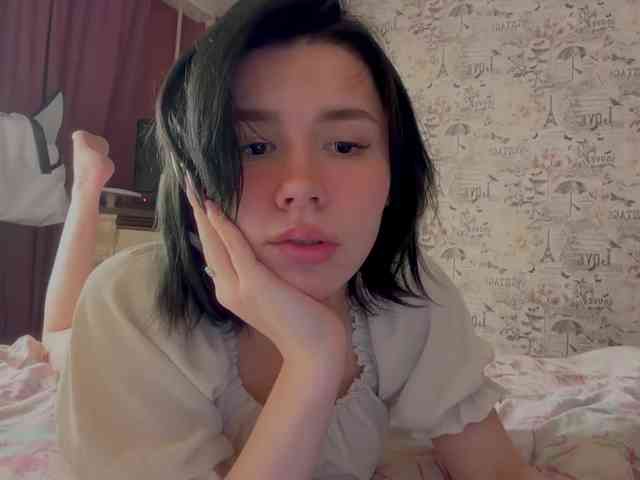 Yoursissydoll Sex Cam Show