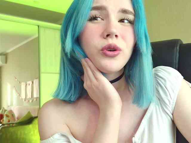 Yoursissydoll