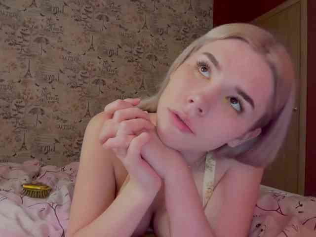 Yoursissydoll