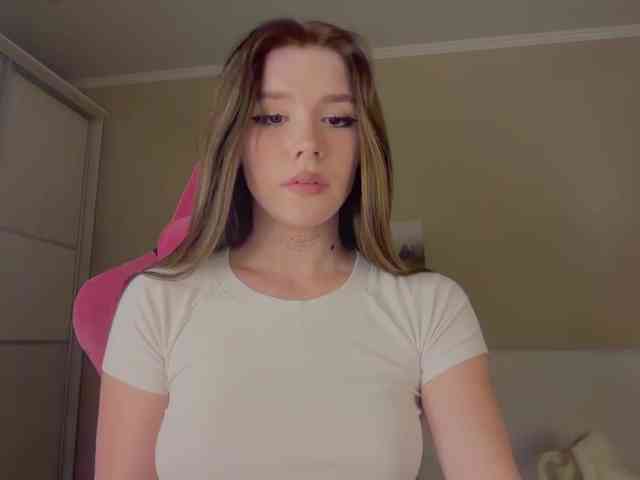 Yoursissydoll
