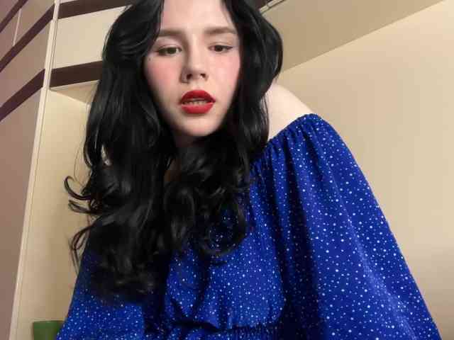 Yoursissydoll