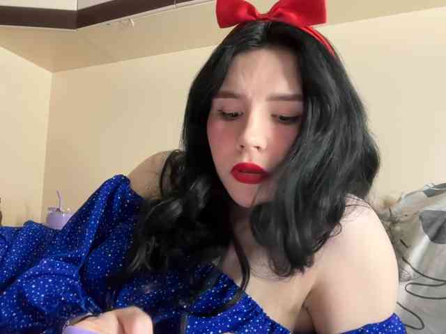 Yoursissydoll