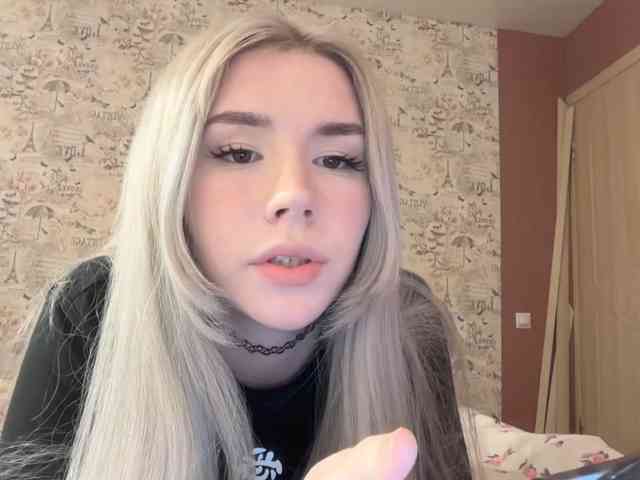 Yoursissydoll